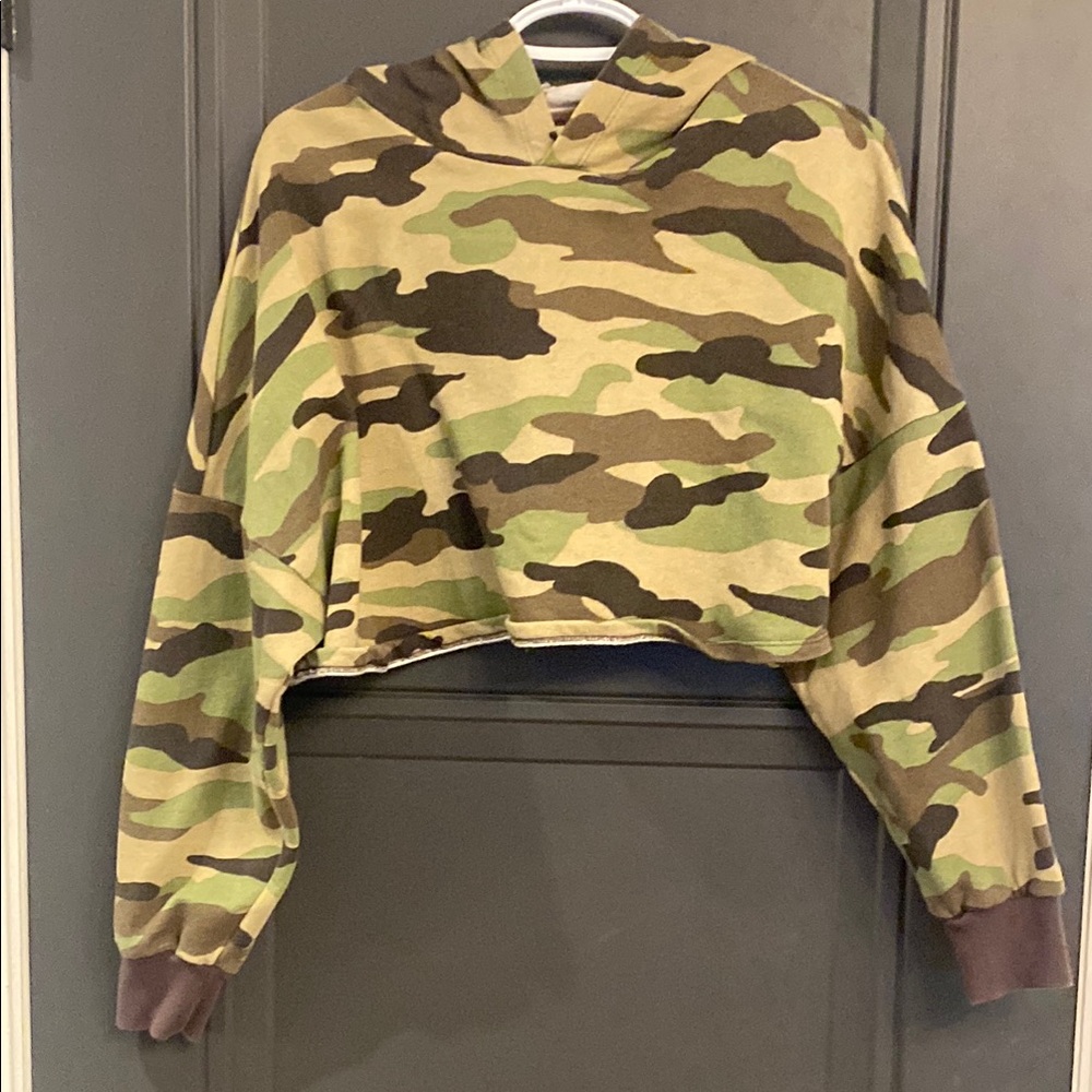 H&M Camo Cropped Hoodie